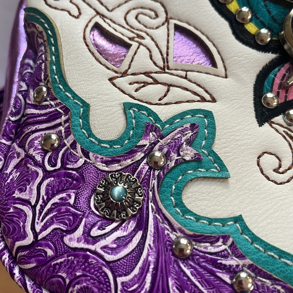 NWOT Y2K Cowgirl Trendy leather crossbody purse with butterfly accent - Picture 10 of 10